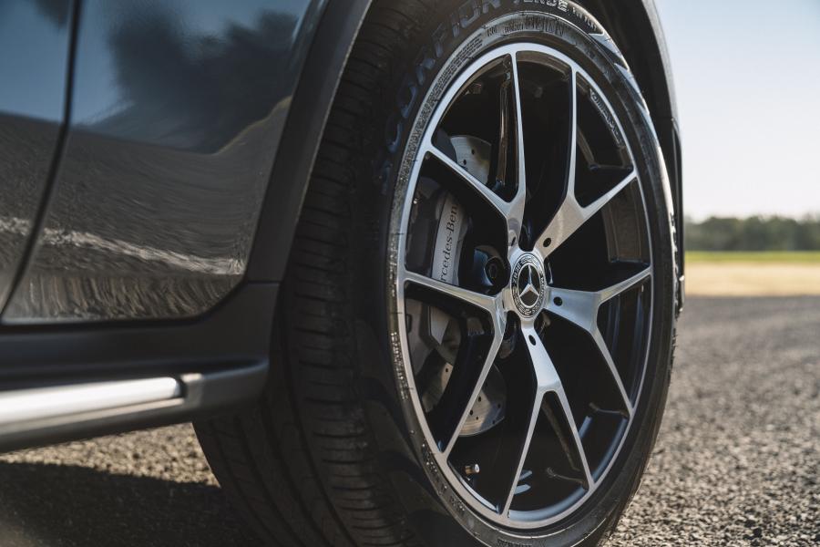 Колеса Mercedes-Benz GLC300 4Matic AMG Line (X253) 2019 года  (AU) (фото 19 из 25)